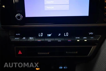 2025 Toyota Camry SE - miniatura 21