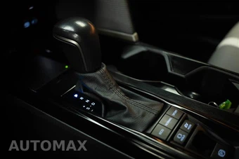 2025 Toyota Camry SE - miniatura 22