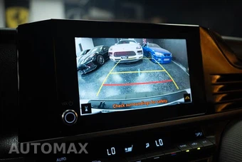 2025 Toyota Camry SE - miniatura 24