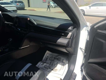 2025 Toyota Camry SE - miniatura 19