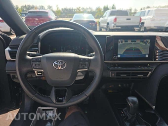2025 Toyota Camry SE - miniatura 10