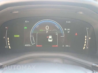 2025 Toyota Camry SE - miniatura 9