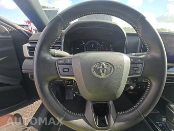 2025 Toyota Camry SE - miniatura 10