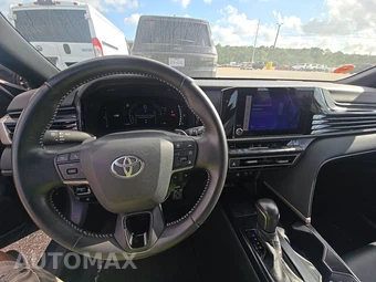 2025 Toyota Camry SE - miniatura 11