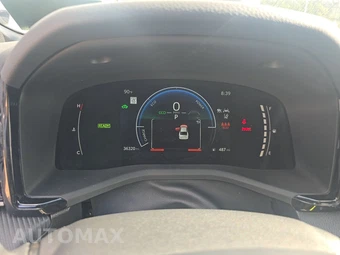 2025 Toyota Camry SE - miniatura 12