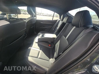 2025 Toyota Camry SE - miniatura 13