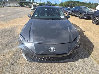 2025 Toyota Camry SE - miniatura 2
