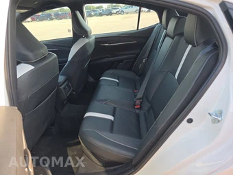 2025 Toyota Camry SE - miniatura 13