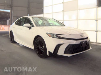 2025 Toyota Camry SE - miniatura 3