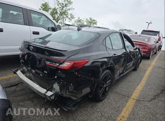 2025 Toyota Camry SE - miniatura 10