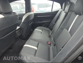2025 Toyota Camry SE - miniatura 9