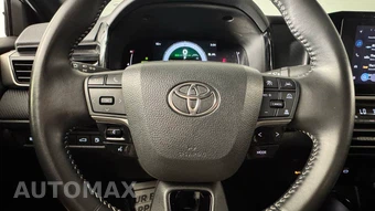 2025 Toyota Camry SE - miniatura 15