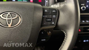 2025 Toyota Camry SE - miniatura 16