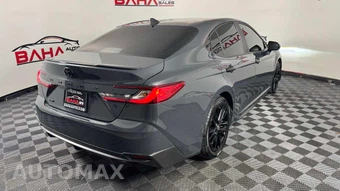 2025 Toyota Camry SE - miniatura 6