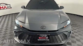 2025 Toyota Camry SE - miniatura 9