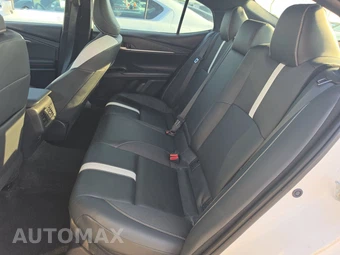2025 Toyota Camry SE - miniatura 13