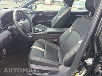 2025 Toyota Camry SE - miniatura 3