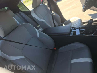 2025 Toyota Camry SE - miniatura 15