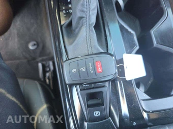 2025 Toyota Camry SE - miniatura 5