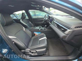 2025 Toyota Camry SE – miniatura 18