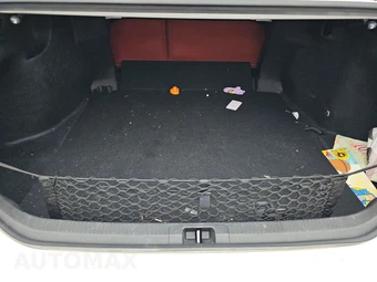 2025 Toyota Camry SE - miniatura 16