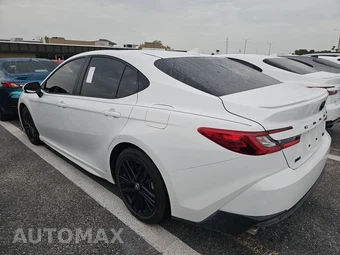 2025 Toyota Camry SE - miniatura 6