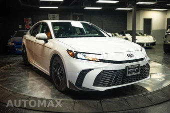 2025 Toyota Camry SE - miniatura 5