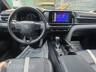 2025 Toyota Camry SE - miniatura 14