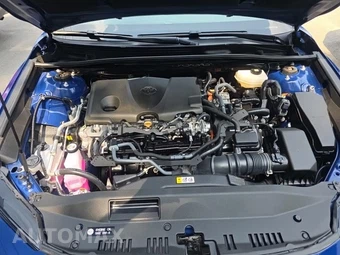2025 Toyota Camry SE - miniatura 18
