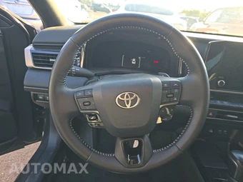 2025 Toyota Camry SE - miniatura 10