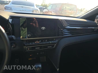 2025 Toyota Camry SE - miniatura 11
