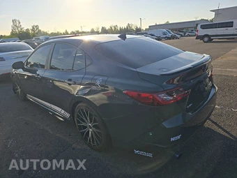 2025 Toyota Camry SE - miniatura 6