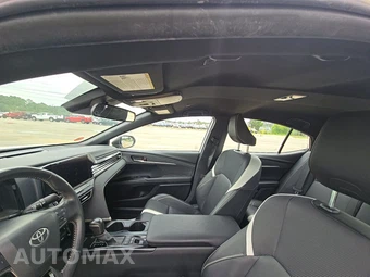 2025 Toyota Camry SE - miniatura 14