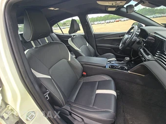 2025 Toyota Camry SE - miniatura 8