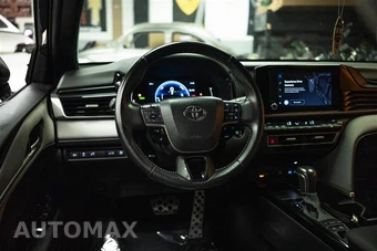 2025 Toyota Camry SE - miniatura 14