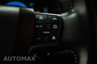 2025 Toyota Camry SE - miniatura 16