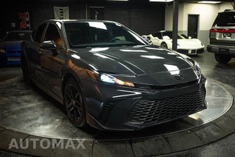 2025 Toyota Camry SE - miniatura 5