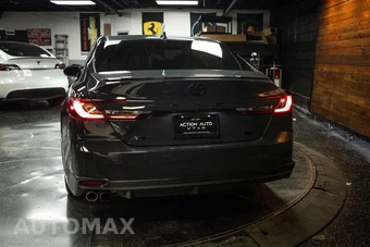 2025 Toyota Camry SE - miniatura 6