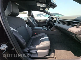 2025 Toyota Camry SE - miniatura 14