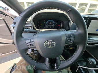 2025 Toyota Camry SE - miniatura 16