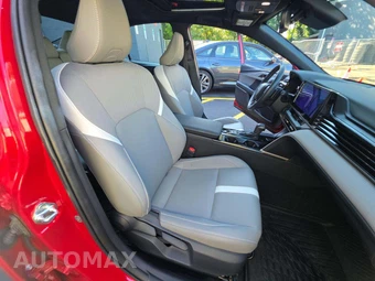 2025 Toyota Camry SE - miniatura 18