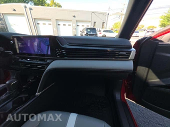 2025 Toyota Camry SE - miniatura 19