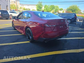 2025 Toyota Camry SE - miniatura 2