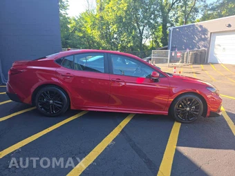 2025 Toyota Camry SE - miniatura 4
