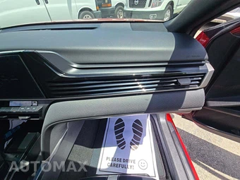 2025 Toyota Camry SE - miniatura 16