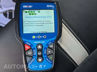 2025 Toyota Camry SE - miniatura 20