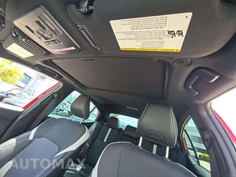 2025 Toyota Camry SE - miniatura 8