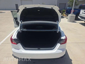 2025 Toyota Camry SE – miniatura 14