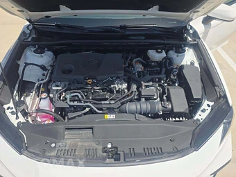 2025 Toyota Camry SE – miniatura 24