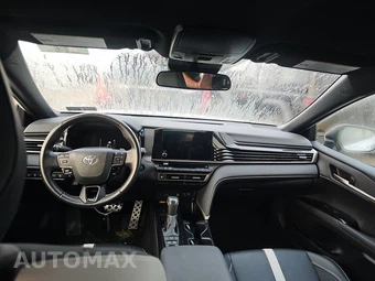 2025 Toyota Camry SE - miniatura 11